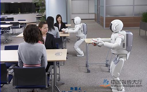 中国机器人产业发展势头迅猛 低端机器人“爆棚”