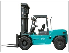 8.0吨 内燃平衡重式叉车
