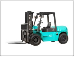 7.0吨 内燃平衡重式叉车