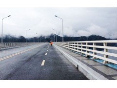 桥梁护栏  销售热线;1