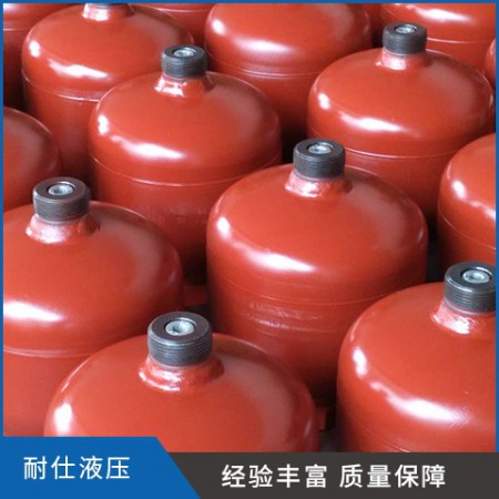 蓄能器图2