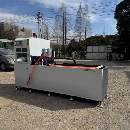 龙门式切铝机图3