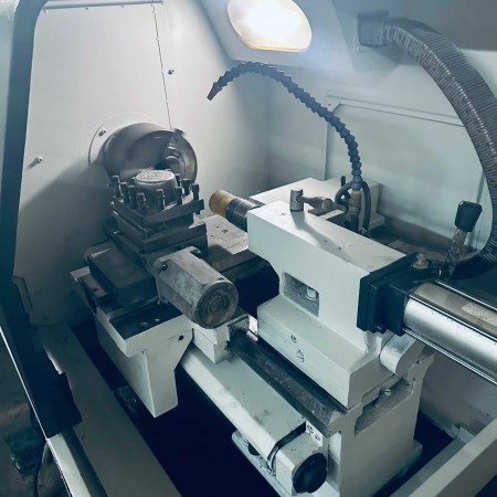 瑞远6130小数控车床一台图2