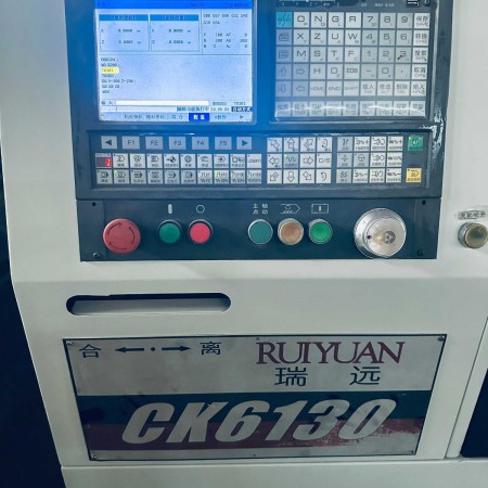 瑞远6130小数控车床一台图3