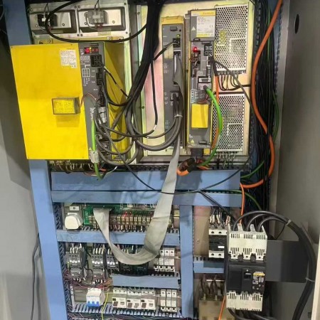 恒威1165立式加工中心图3