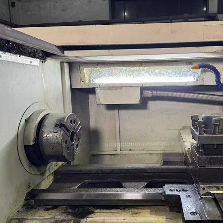 6140数控带液压卡盘图3