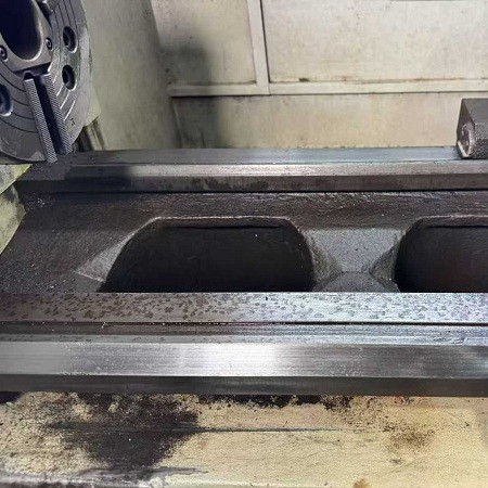 6140数控带液压卡盘图4