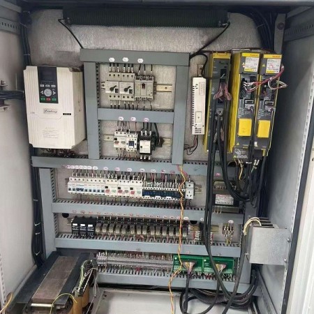 CK6163/3000数控车床图4